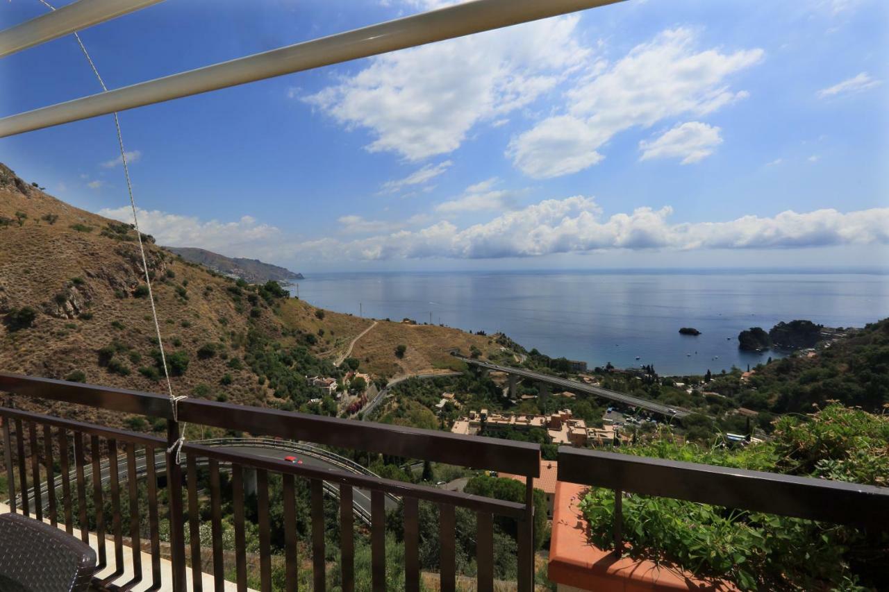 Olimpia'S House Apartamento Taormina Exterior foto